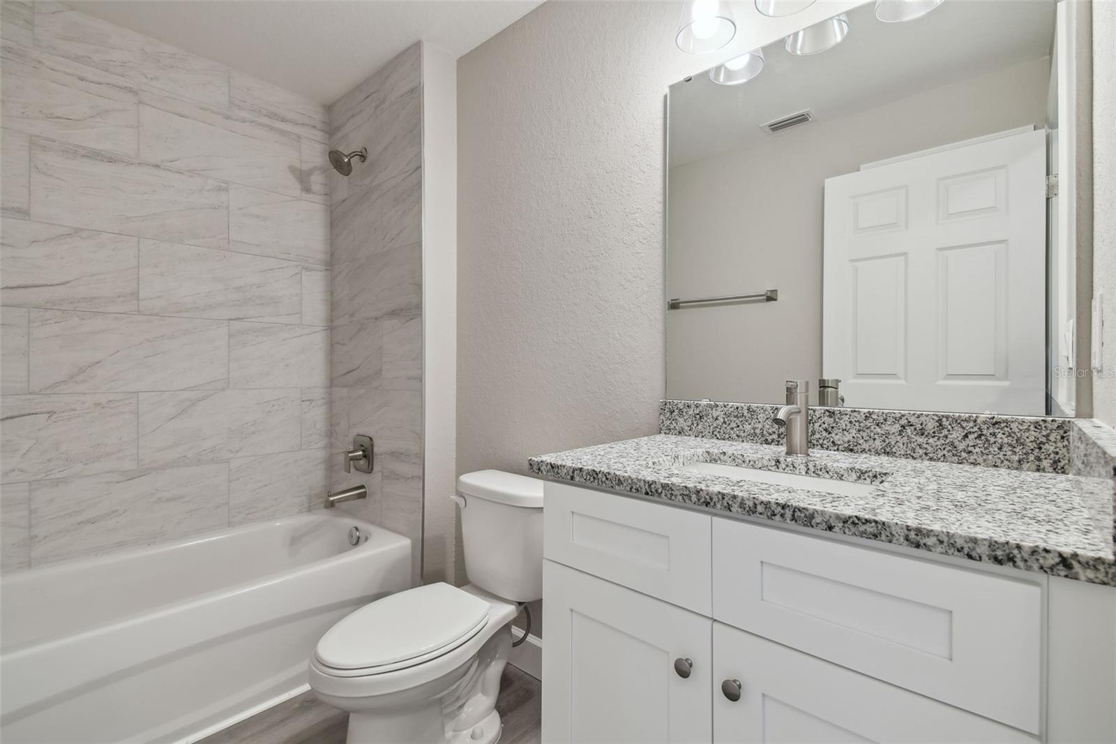 Image 21 of 41 For 629 7th Street W