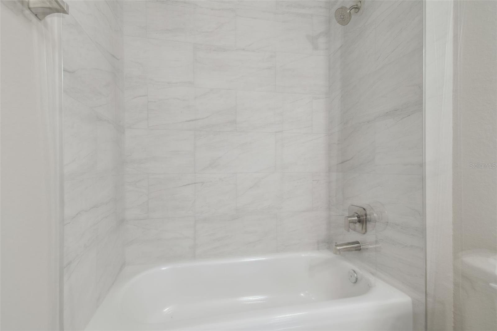 Image 22 of 41 For 629 7th Street W