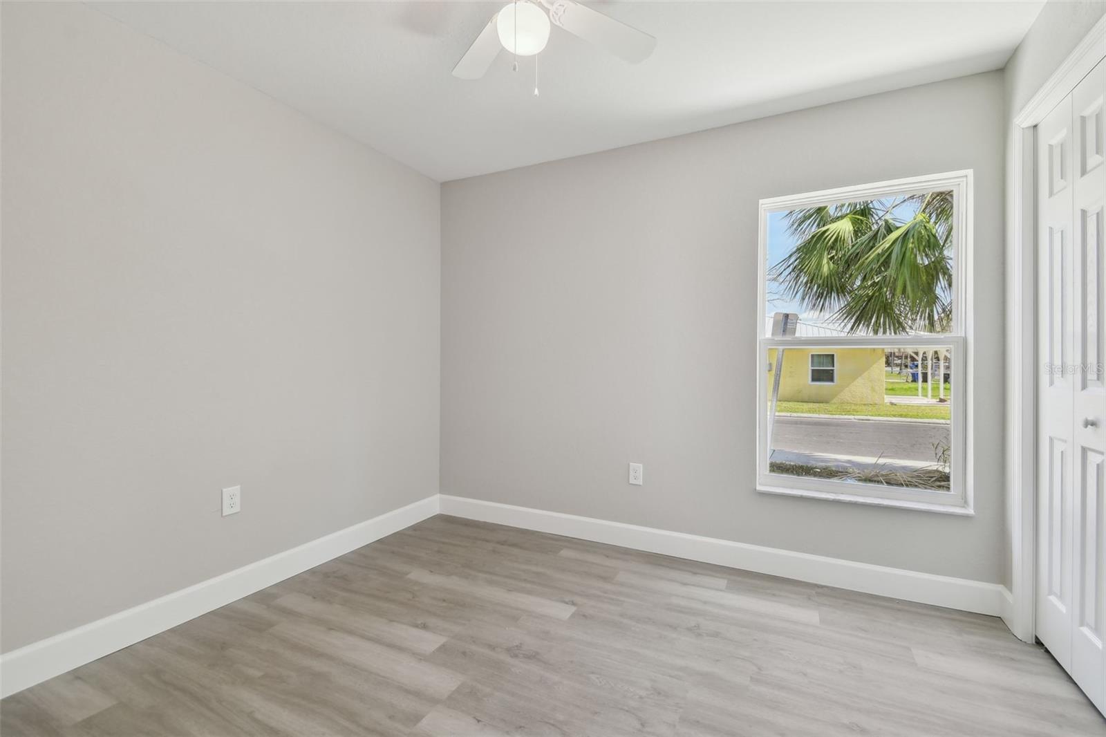 Image 32 of 41 For 629 7th Street W