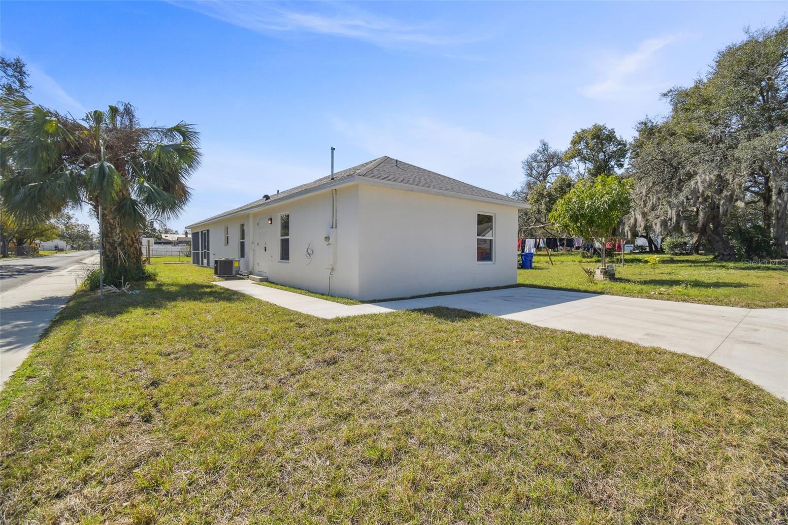 Image 36 of 41 For 629 7th Street W