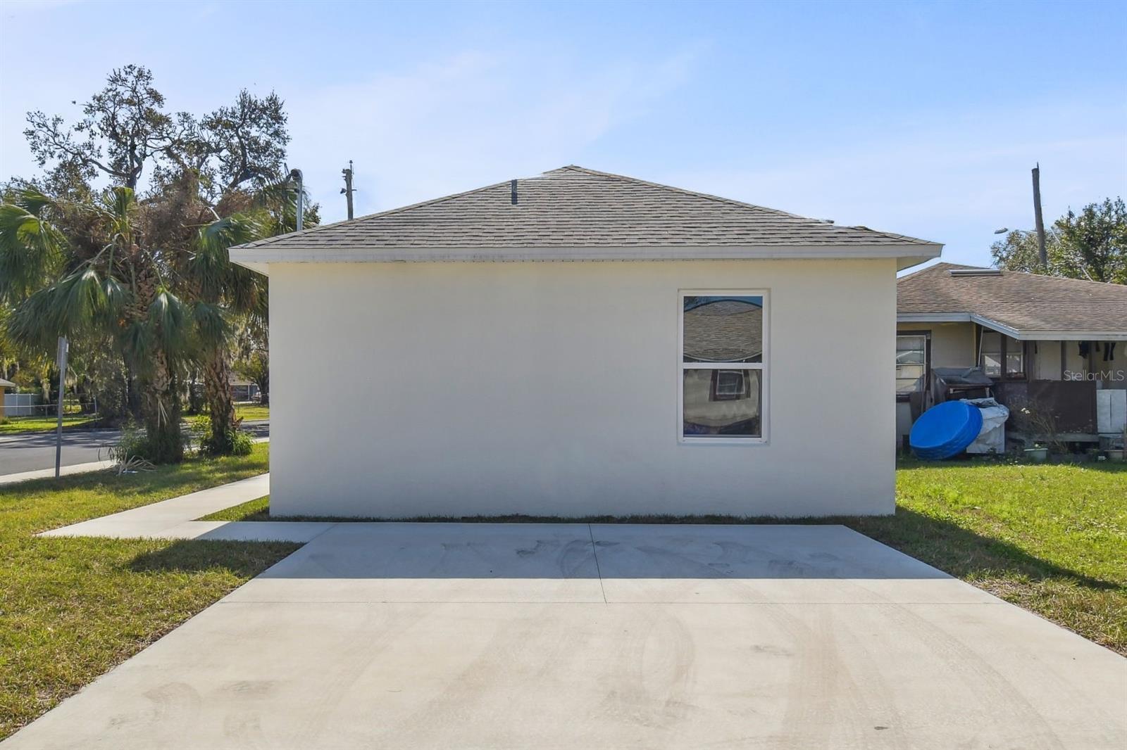 Image 37 of 41 For 629 7th Street W