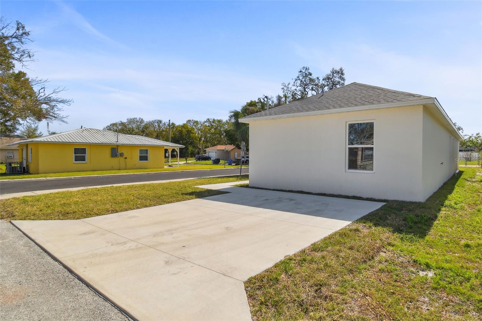 Image 38 of 41 For 629 7th Street W