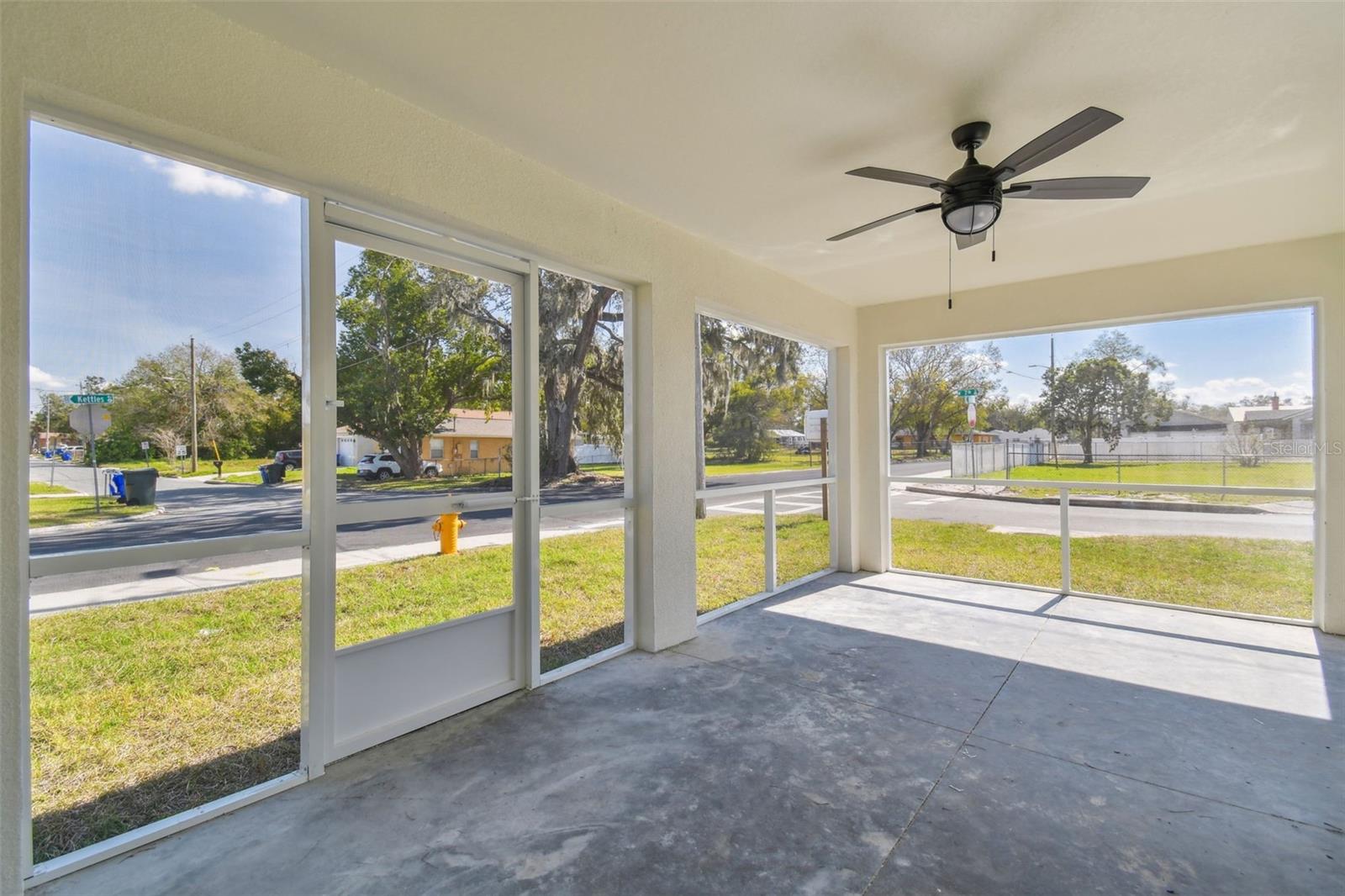 Image 5 of 41 For 629 7th Street W