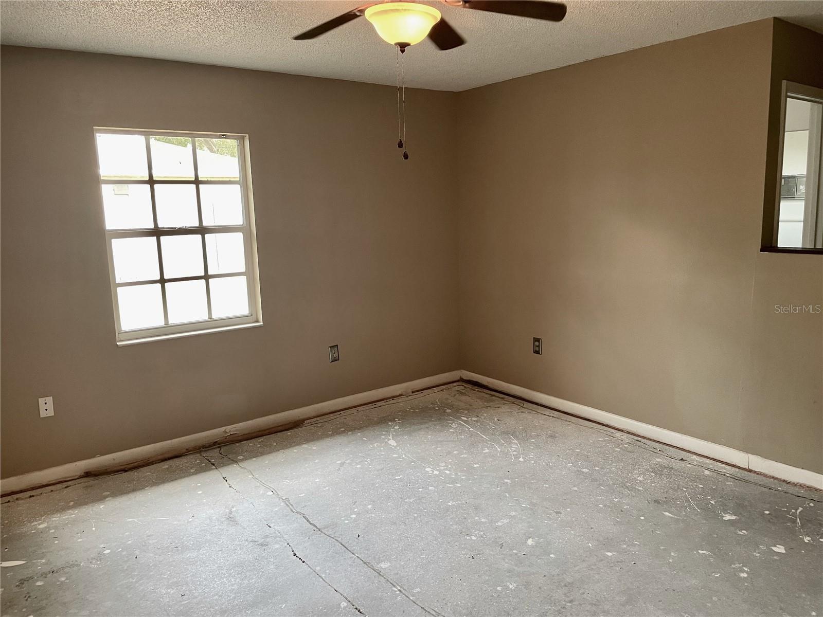 Image 10 of 18 For 4038 Lehman Lane