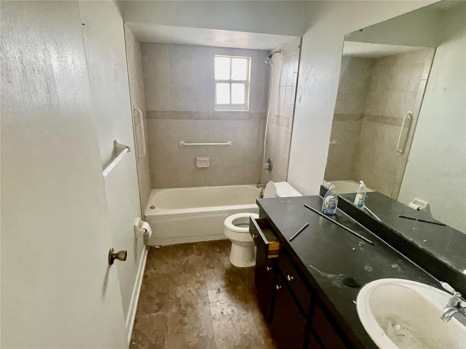 Image 13 of 18 For 4038 Lehman Lane