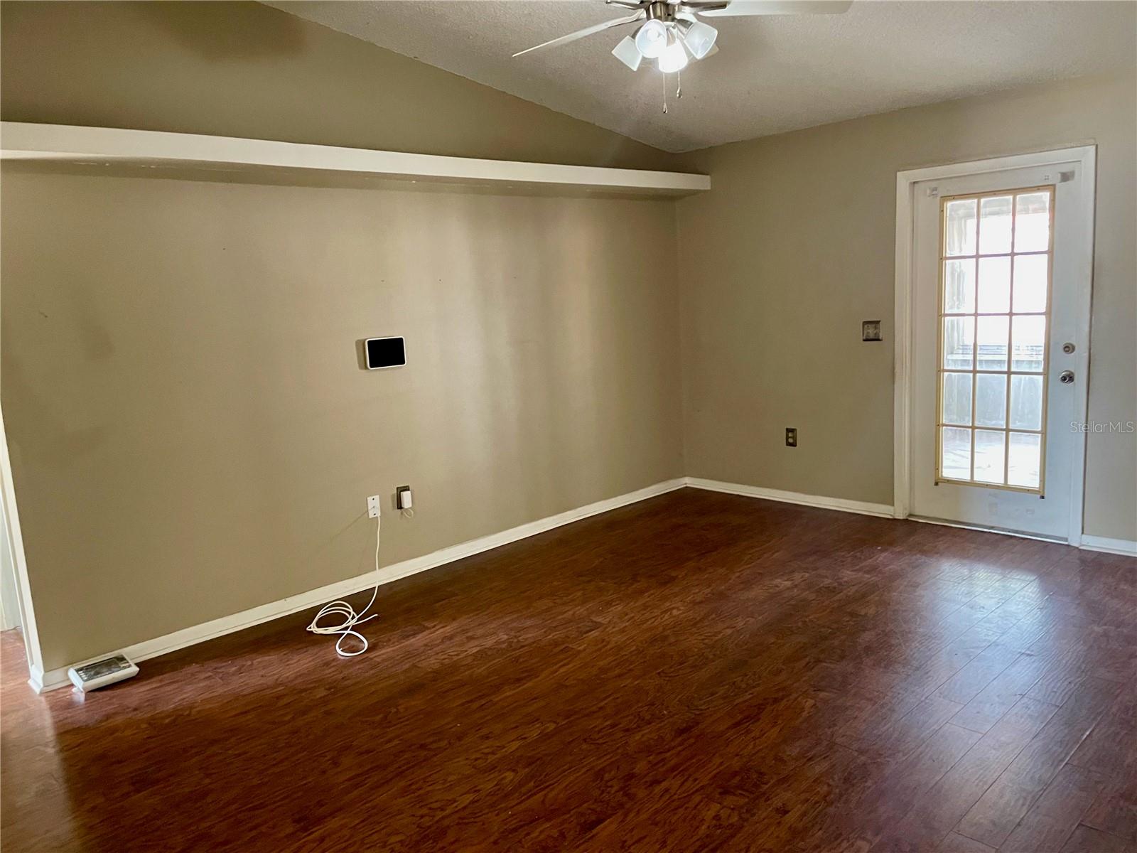 Image 5 of 18 For 4038 Lehman Lane