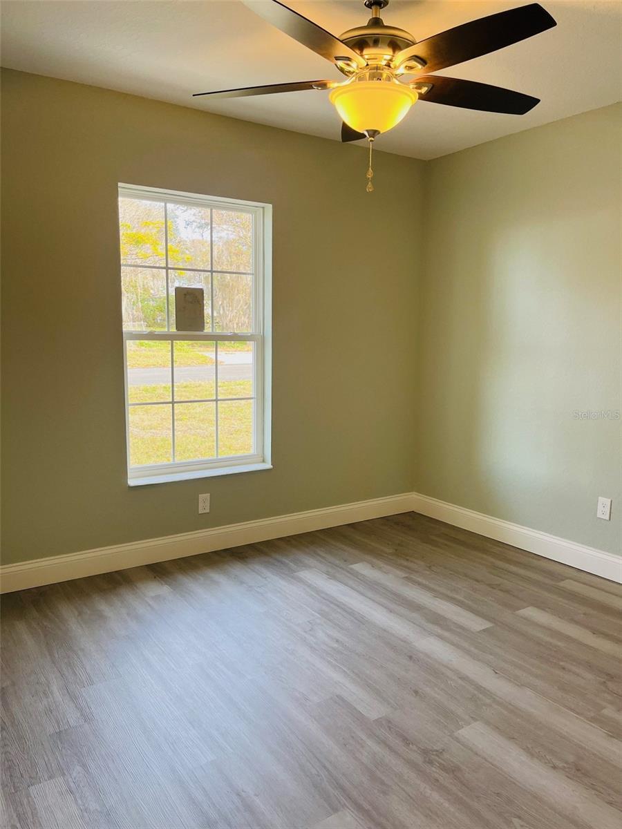 Listing photo id 10 for 2220 Lanier Street
