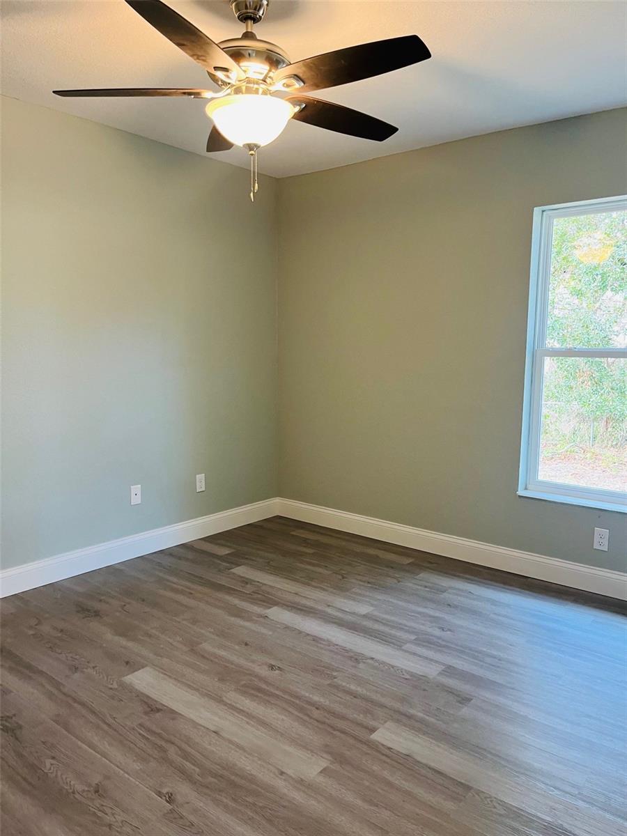 Listing photo id 11 for 2220 Lanier Street