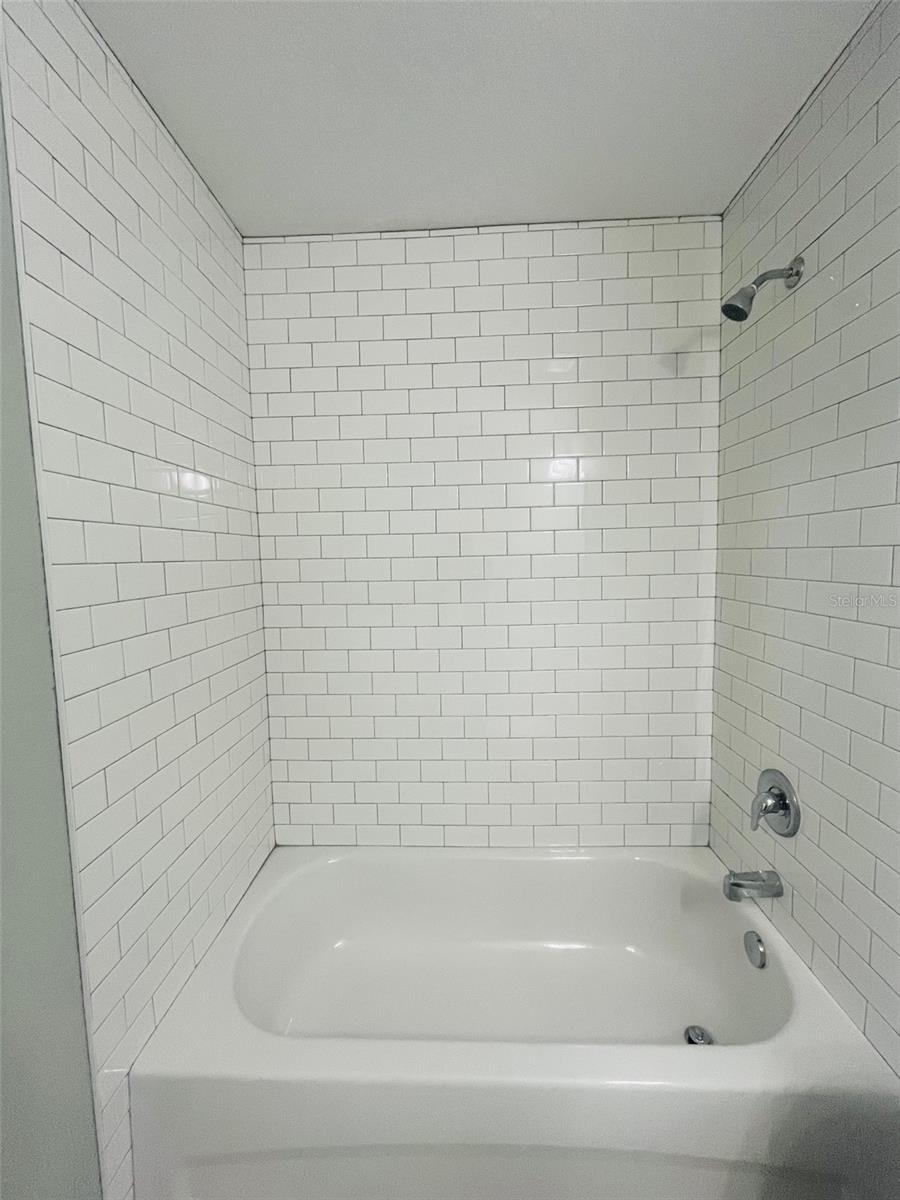 Listing photo id 7 for 2220 Lanier Street
