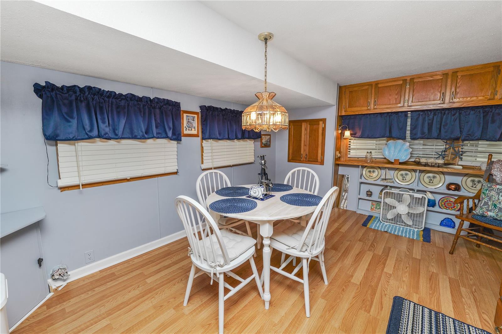 Image 10 of 29 For 7102 Fairview Village Circle