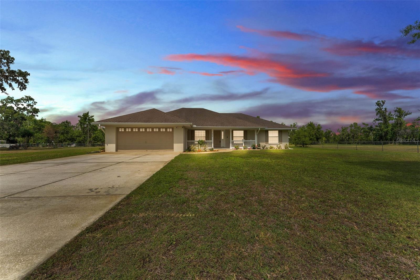 Details for 8904 Carrolwood Drive, LAKELAND, FL 33810