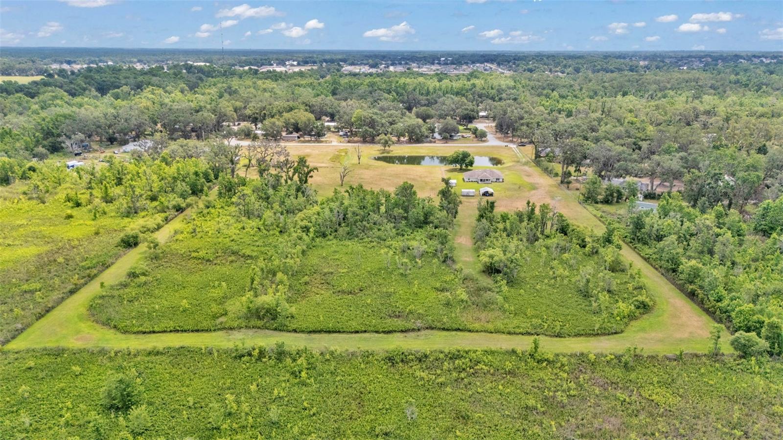 Image 13 of 59 For 8904 Carrolwood Drive