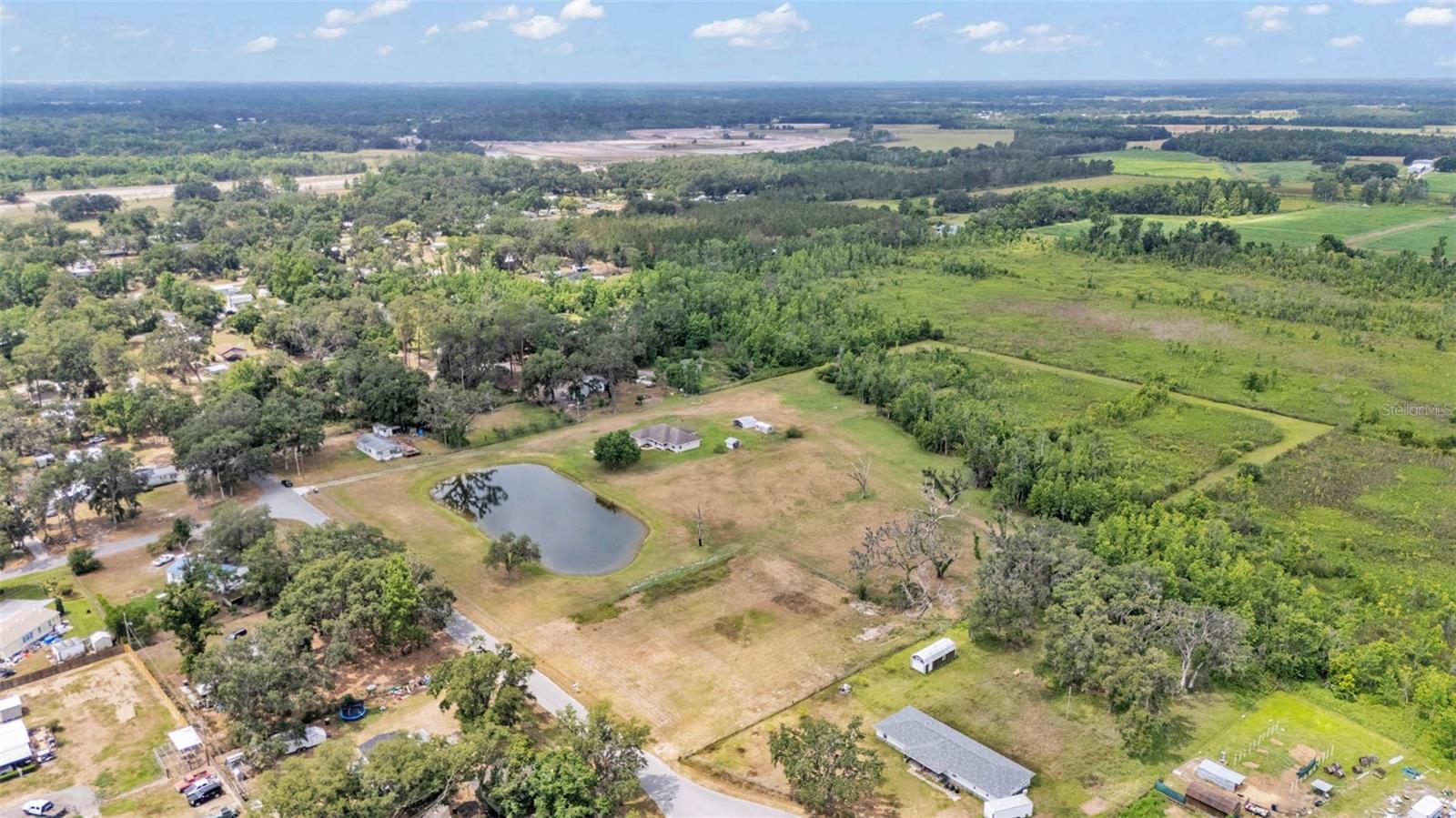 Image 15 of 59 For 8904 Carrolwood Drive