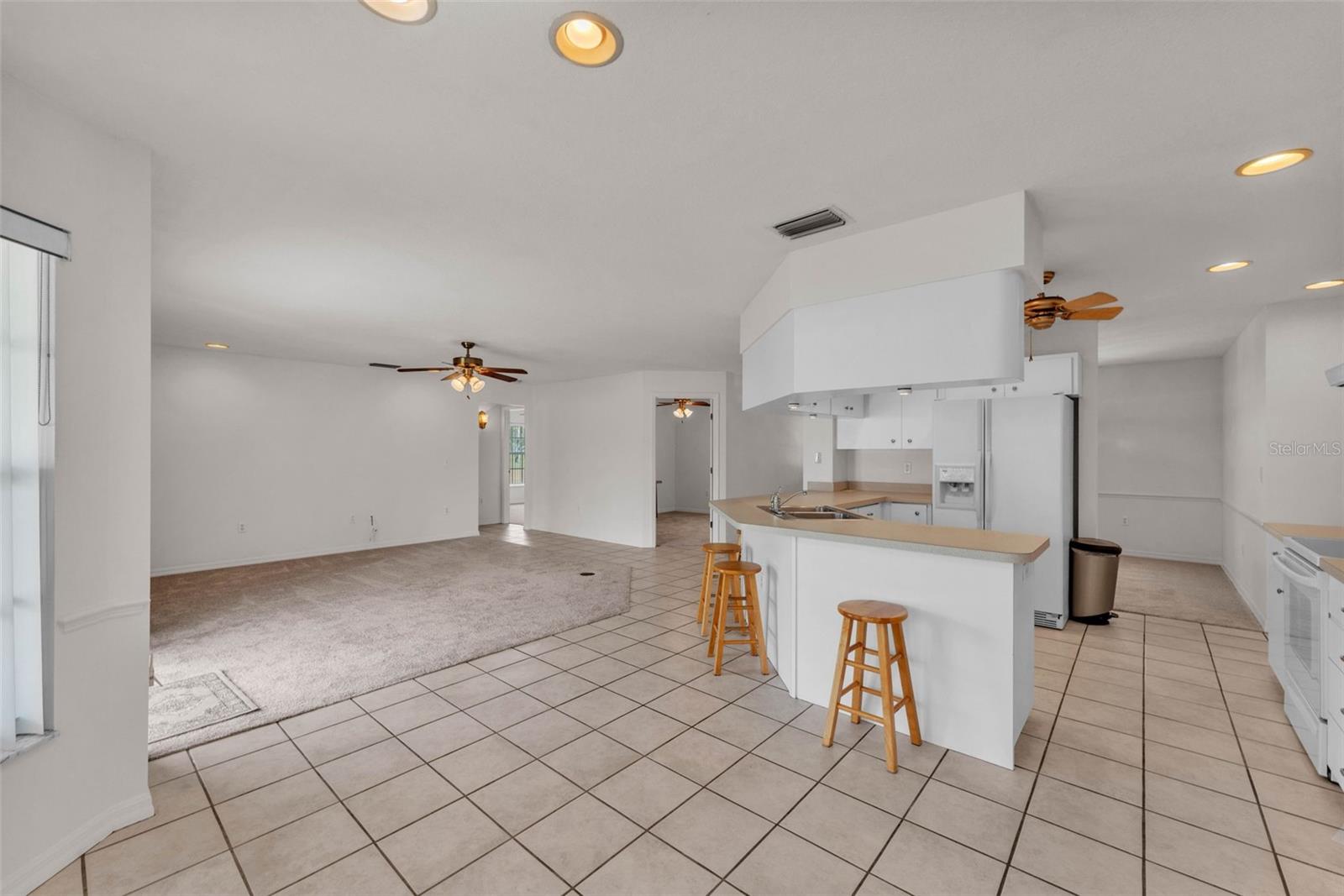 Image 28 of 59 For 8904 Carrolwood Drive