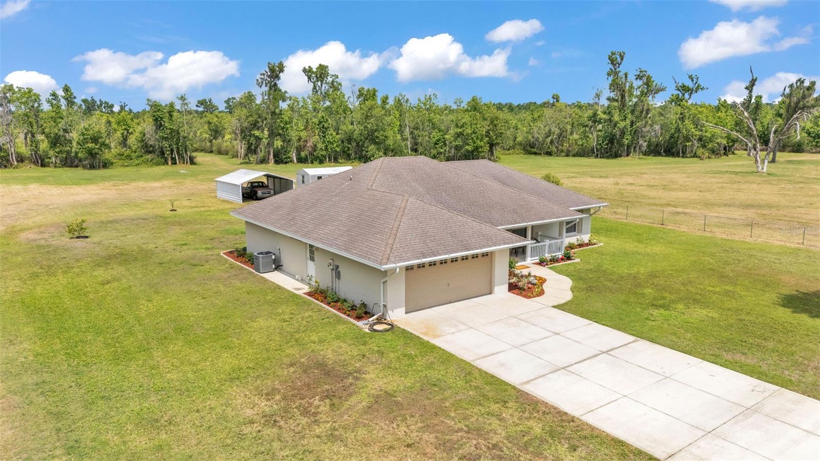 Image 4 of 59 For 8904 Carrolwood Drive