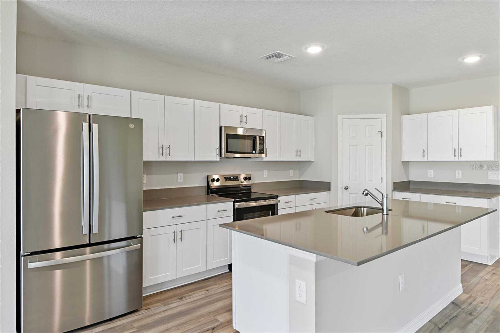 Image 3 of 28 For 14761 Summer Branch Drive 14761