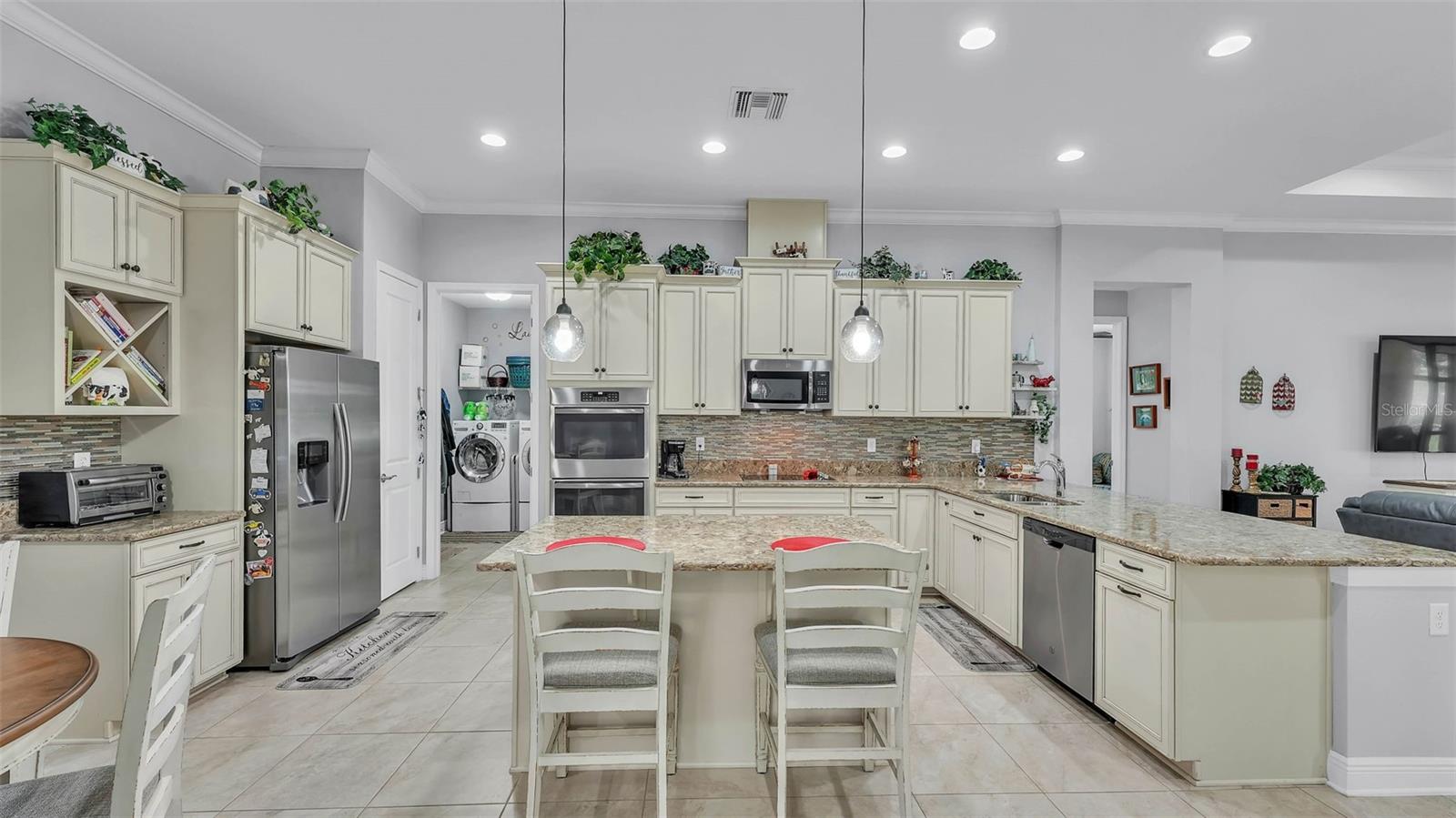Image 17 of 78 For 3926 Aquilla Drive