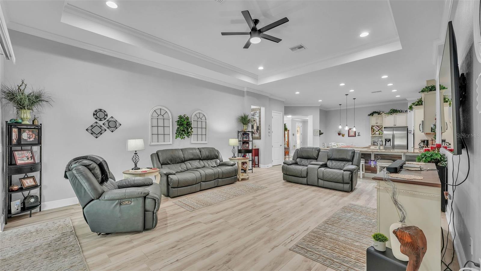 Image 27 of 78 For 3926 Aquilla Drive