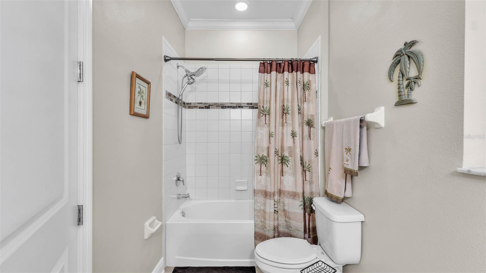 Image 32 of 78 For 3926 Aquilla Drive