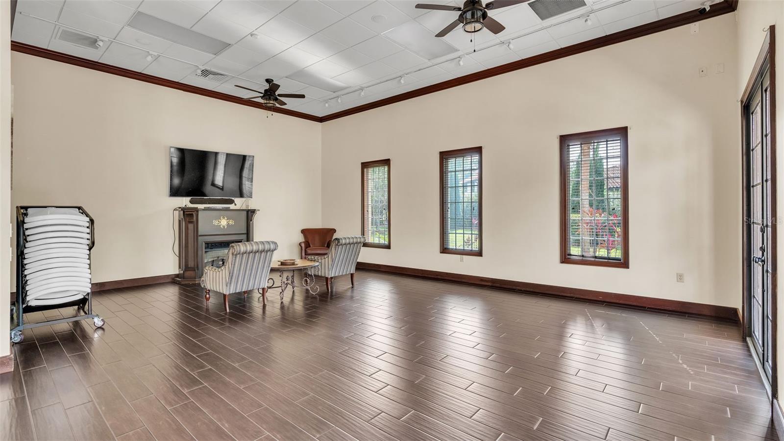 Image 64 of 78 For 3926 Aquilla Drive