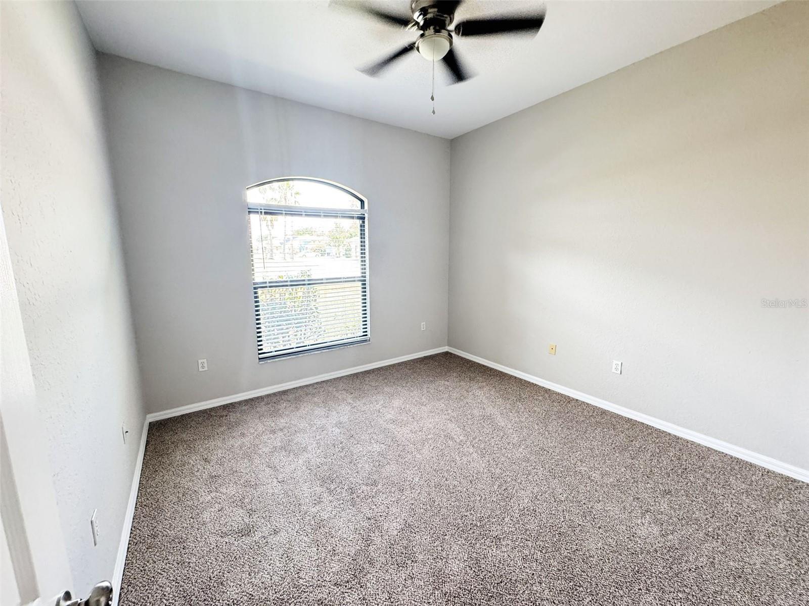 Image 15 of 19 For 346 Sterling Drive