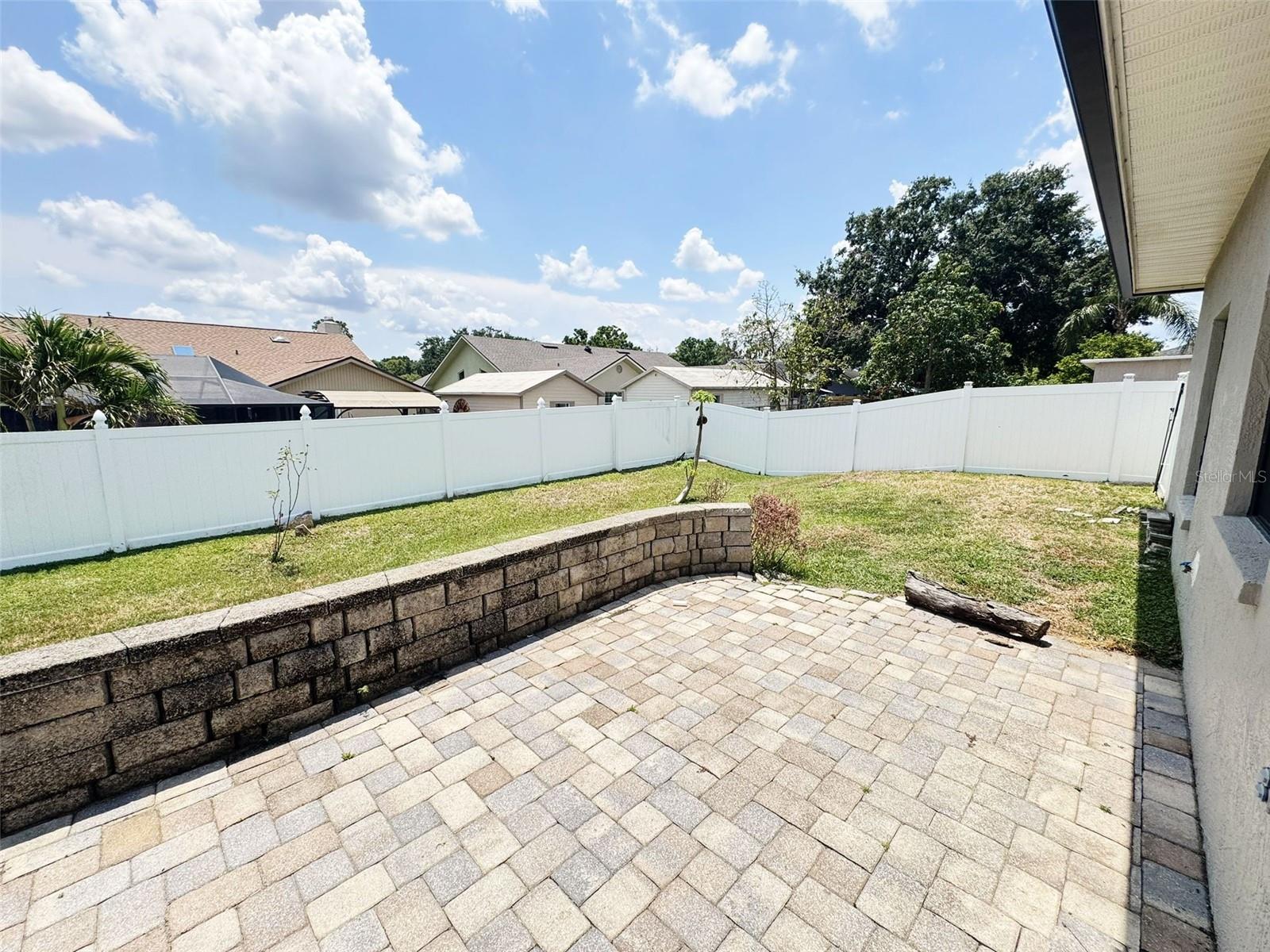 Image 18 of 19 For 346 Sterling Drive