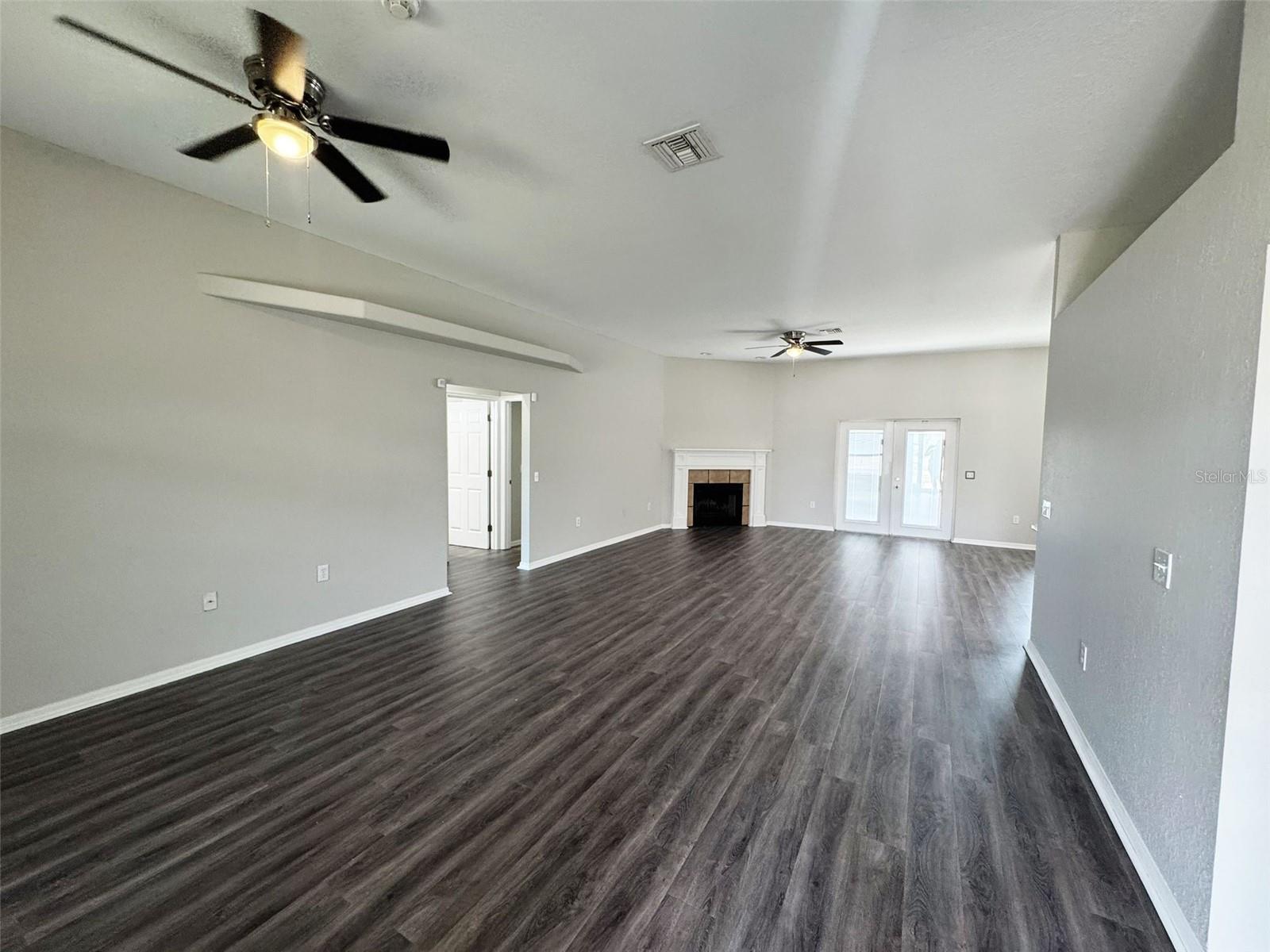 Image 3 of 19 For 346 Sterling Drive