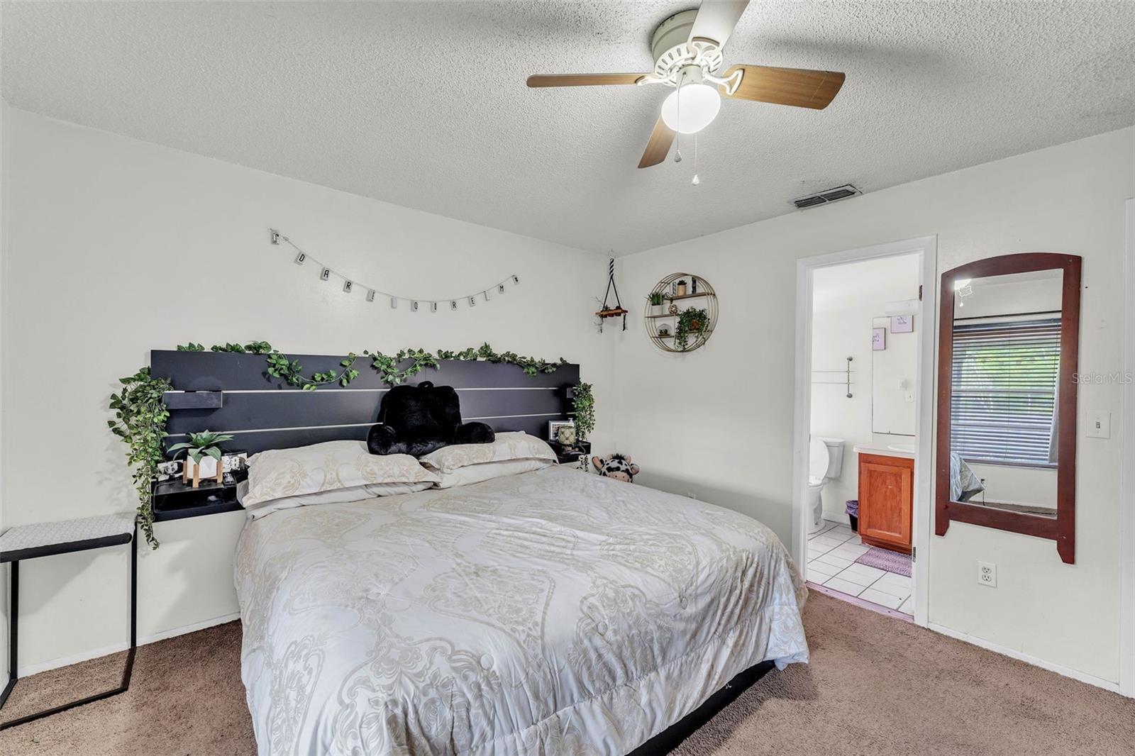 Image 17 of 36 For 2526 Fabry Circle