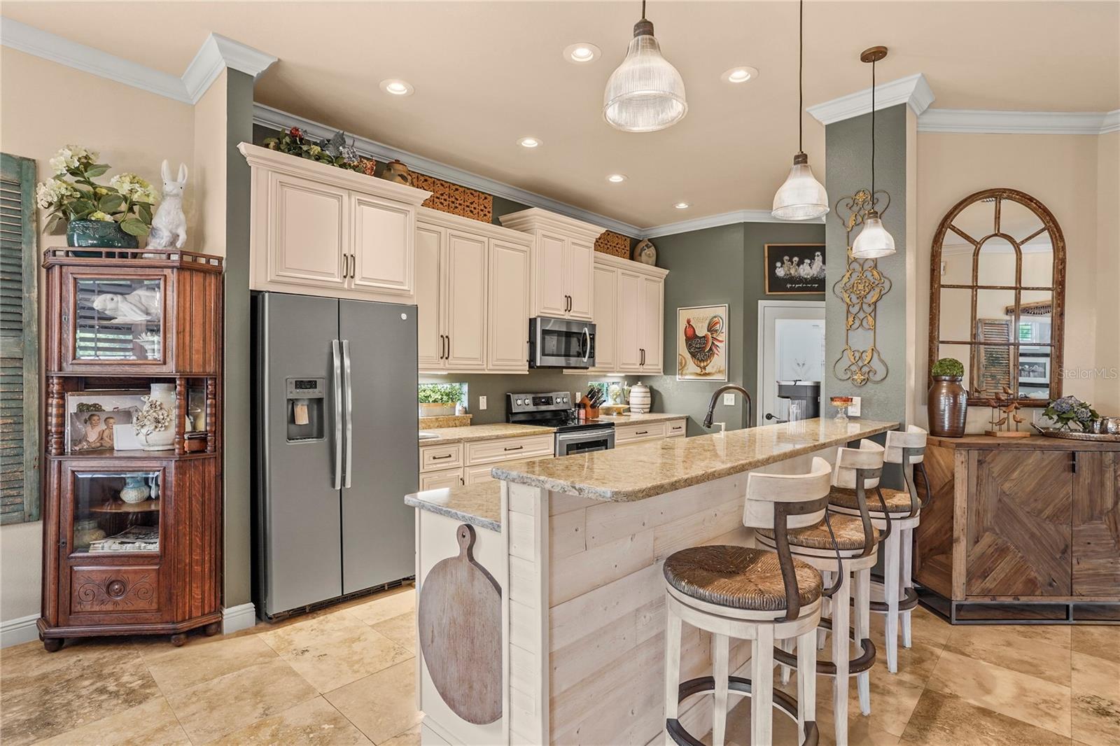 Image 19 of 66 For 2569 Laurel Glen Drive