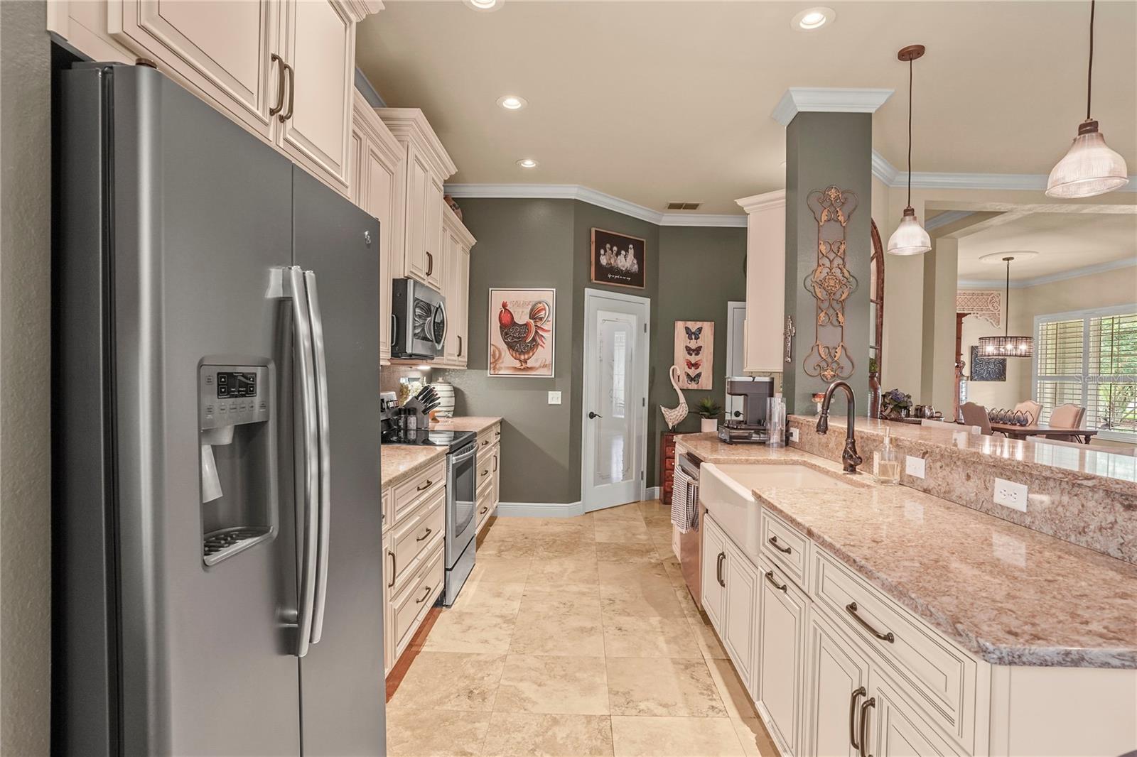 Image 20 of 66 For 2569 Laurel Glen Drive