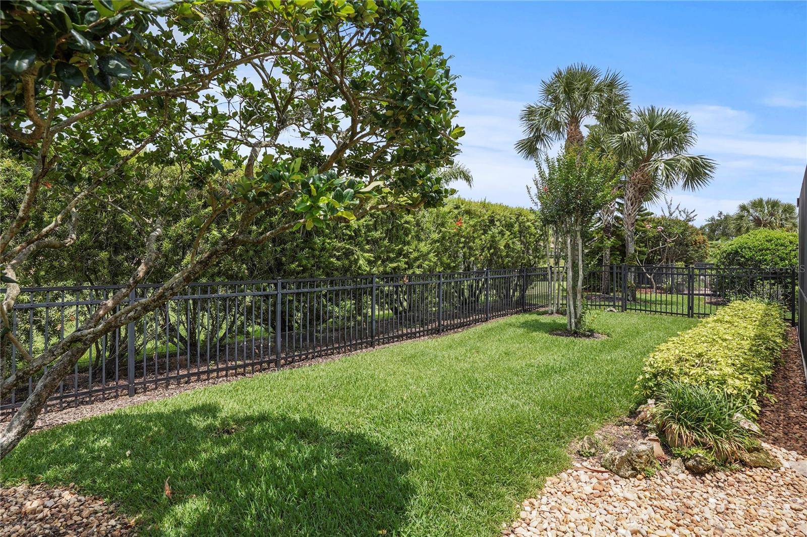 Image 37 of 66 For 2569 Laurel Glen Drive
