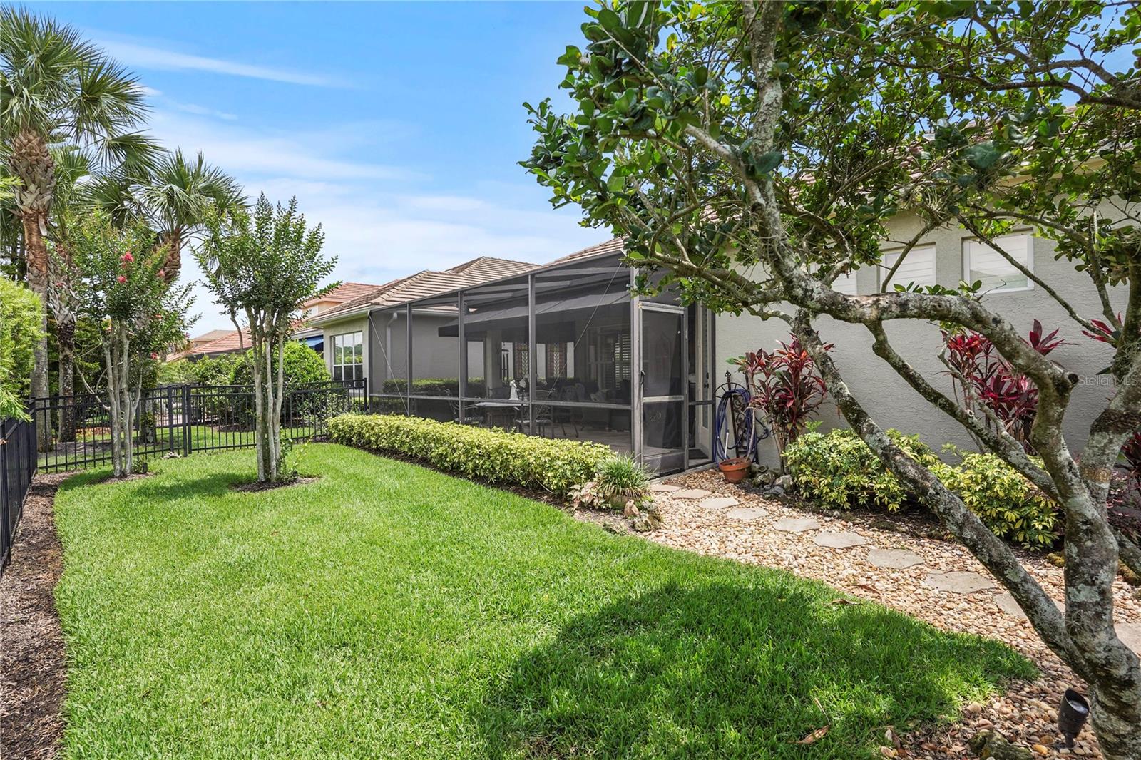 Image 38 of 66 For 2569 Laurel Glen Drive