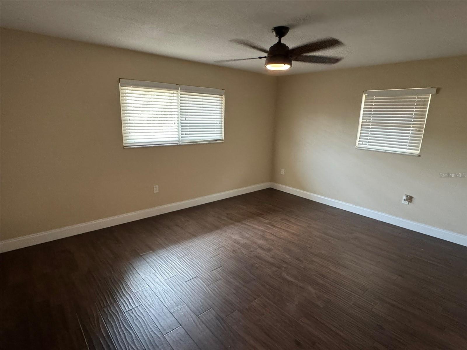 Image 4 of 39 For 5604 Stratford Lane