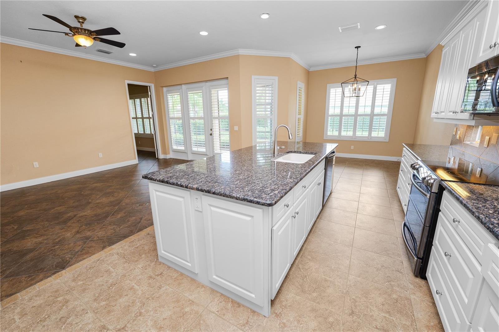 Image 15 of 40 For 1772 Laurel Glen Place