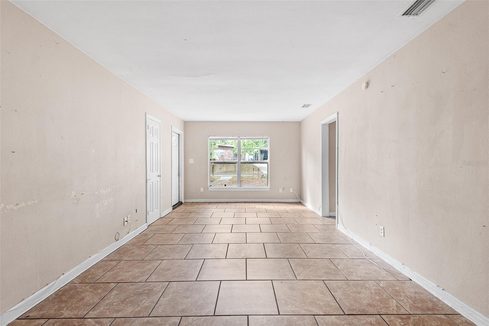 Image 12 of 26 For 236 Hillside Drive