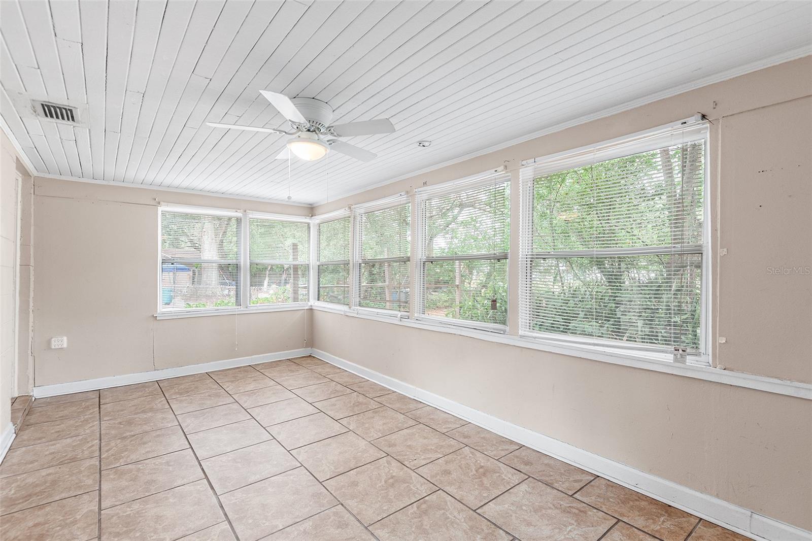 Image 14 of 26 For 236 Hillside Drive