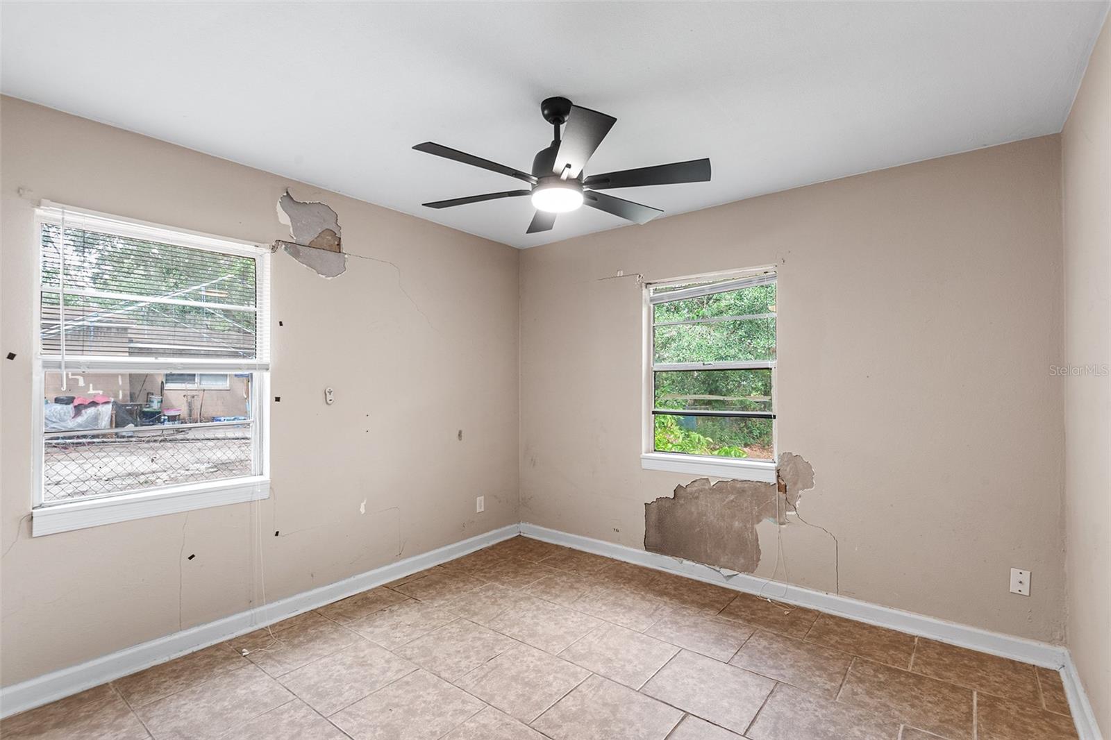 Image 18 of 26 For 236 Hillside Drive