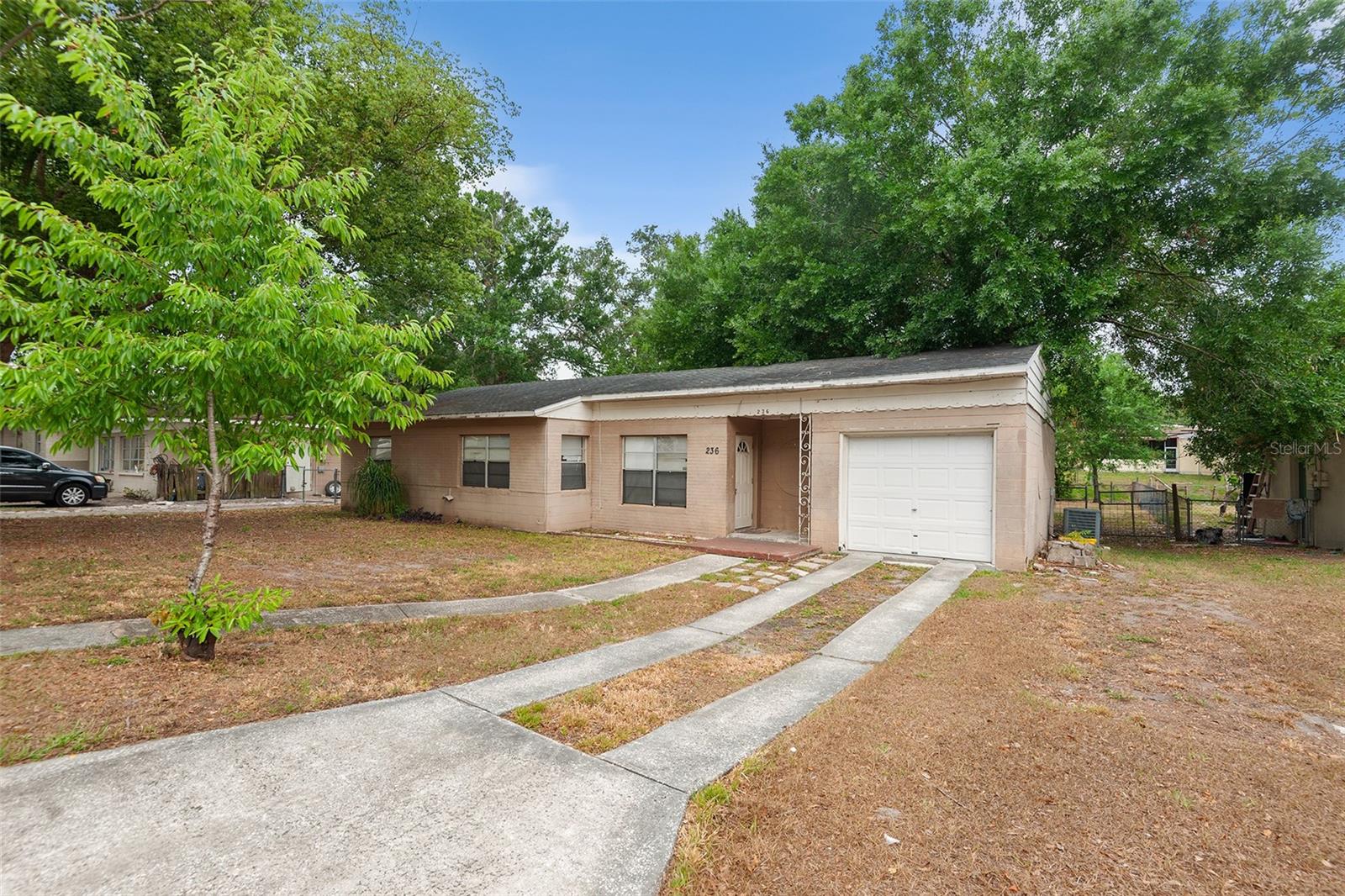 Image 4 of 26 For 236 Hillside Drive