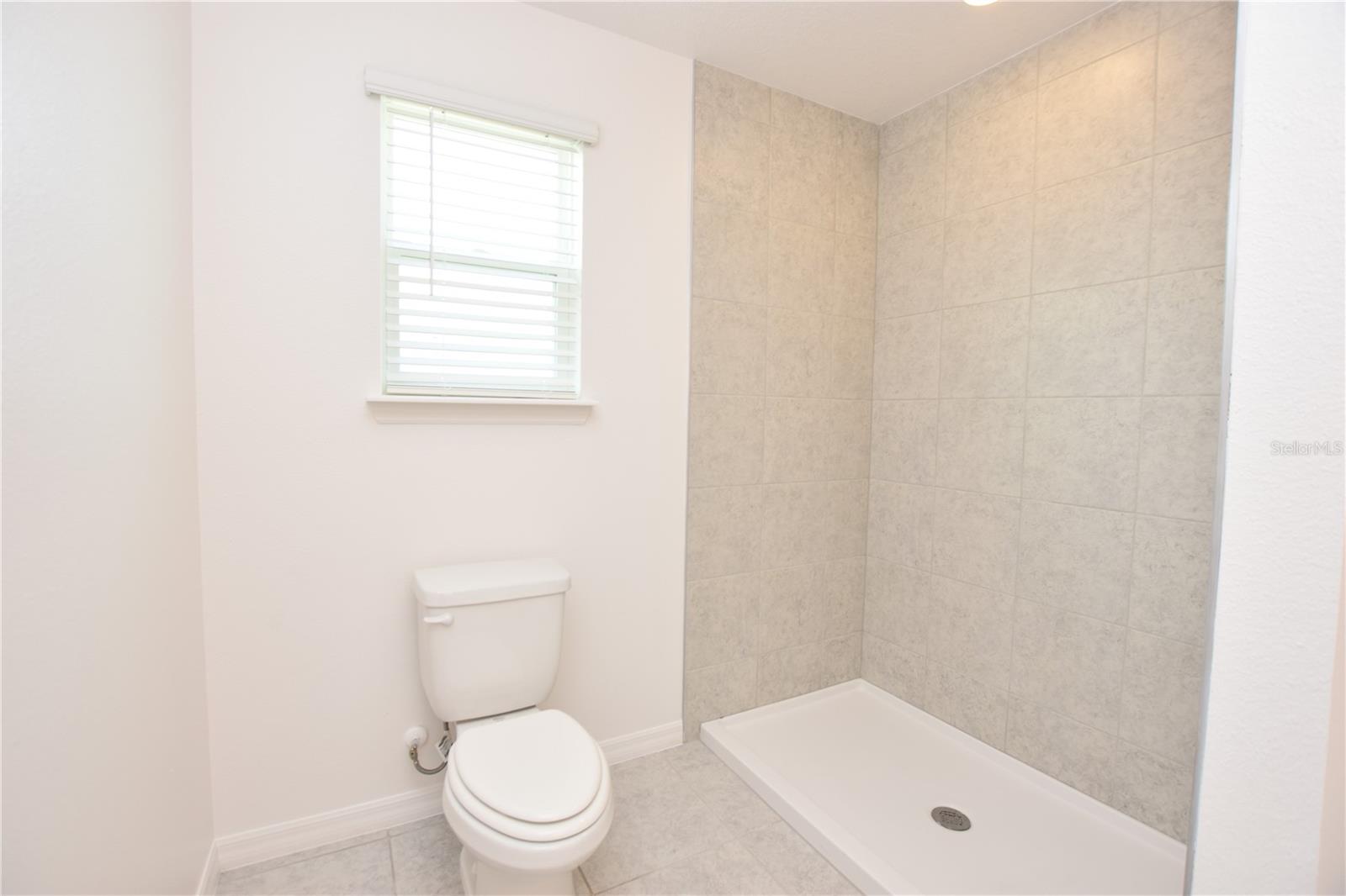 Image 19 of 37 For 3595 Summit View Way