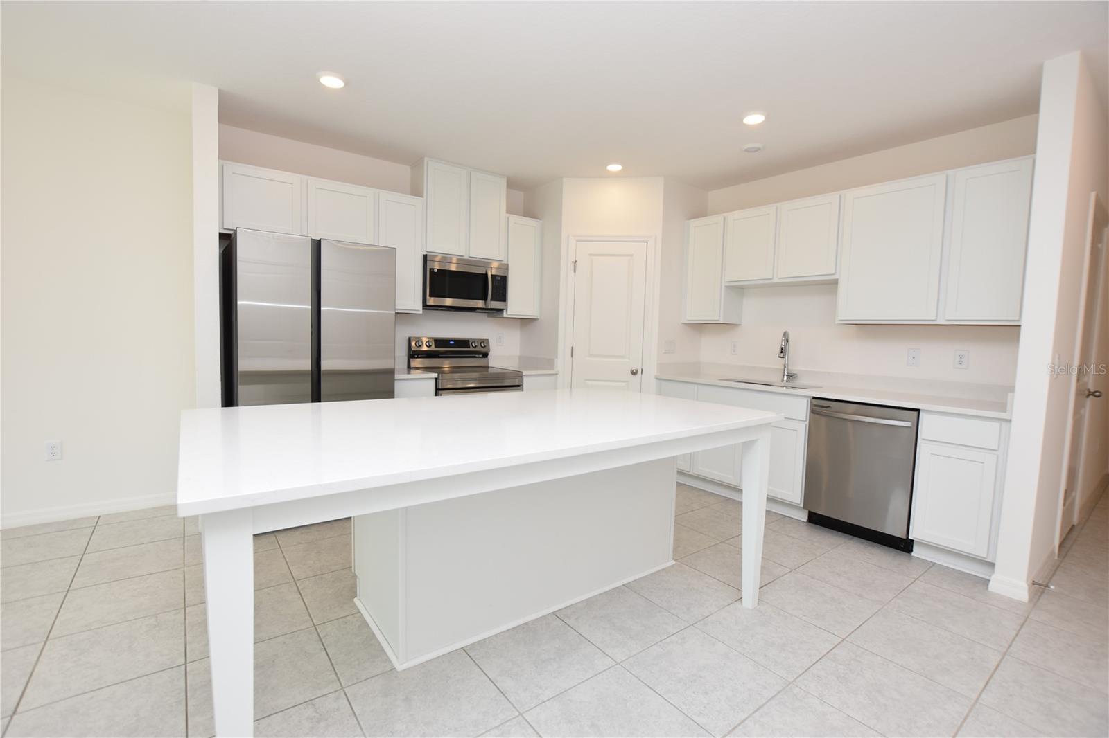 Image 3 of 37 For 3595 Summit View Way