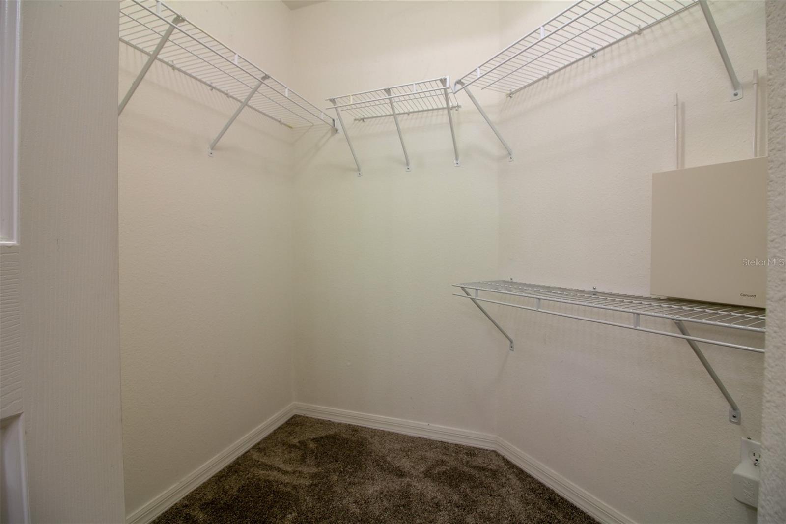 Image 15 of 25 For 1702 Holton Road
