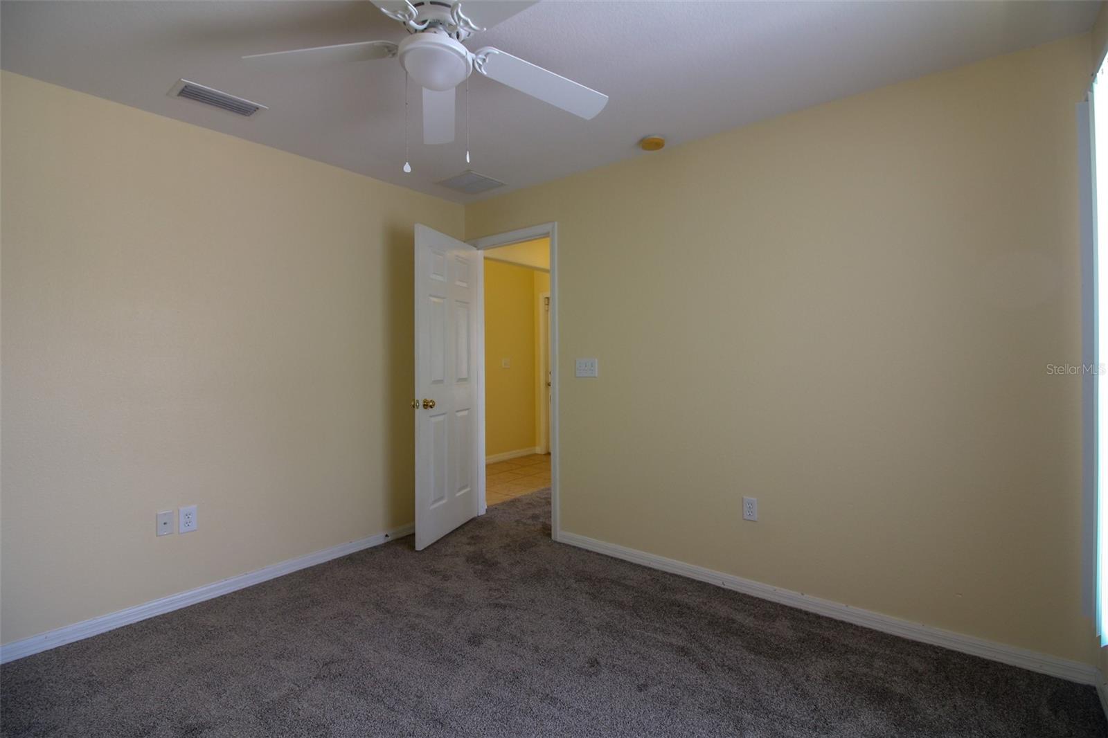 Image 19 of 25 For 1702 Holton Road