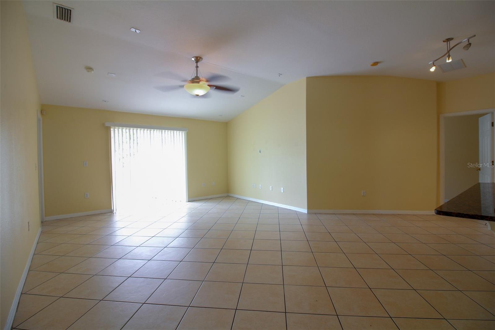 Image 5 of 25 For 1702 Holton Road