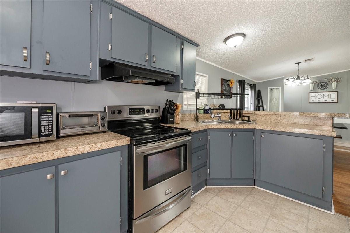 Image 10 of 36 For 5339 Meadow Grove Trail