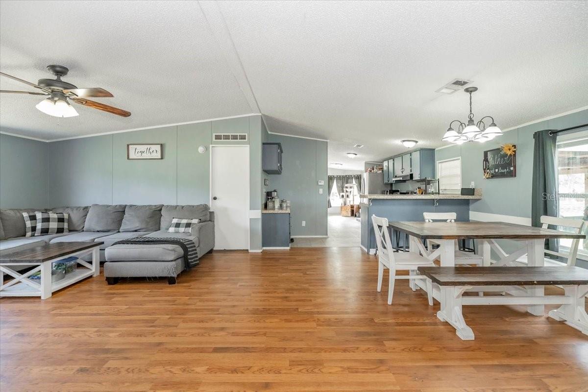 Image 15 of 36 For 5339 Meadow Grove Trail