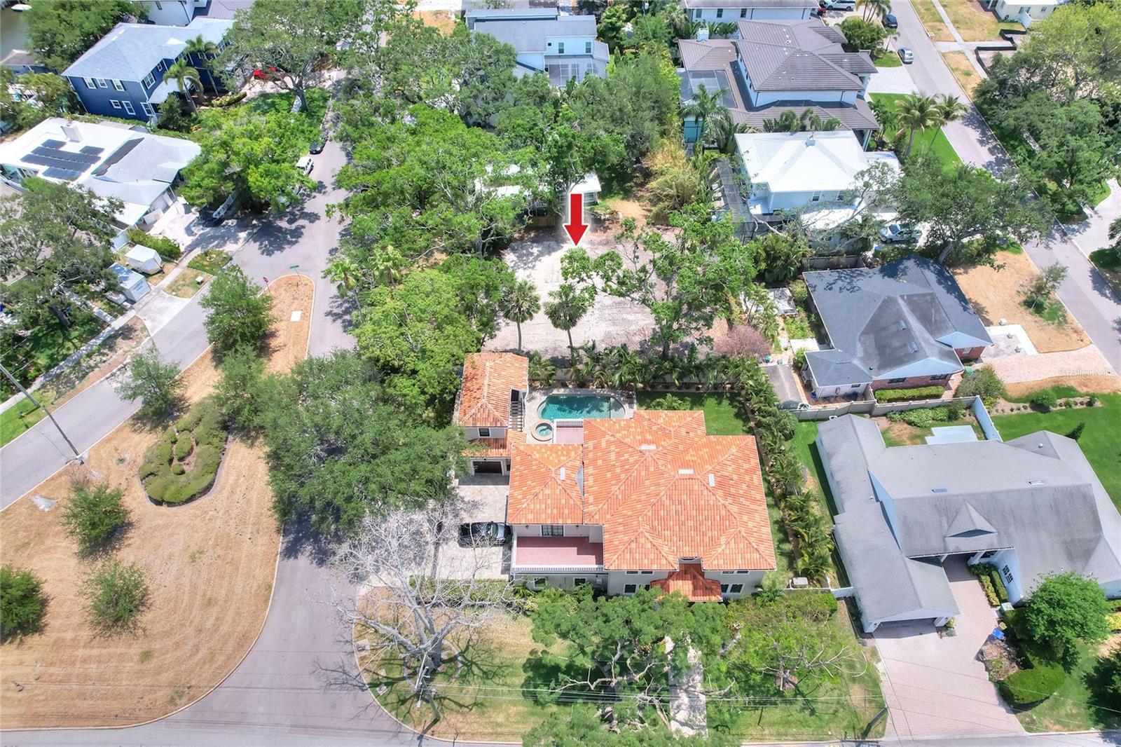 Image 6 of 23 For 572 Marmora Avenue