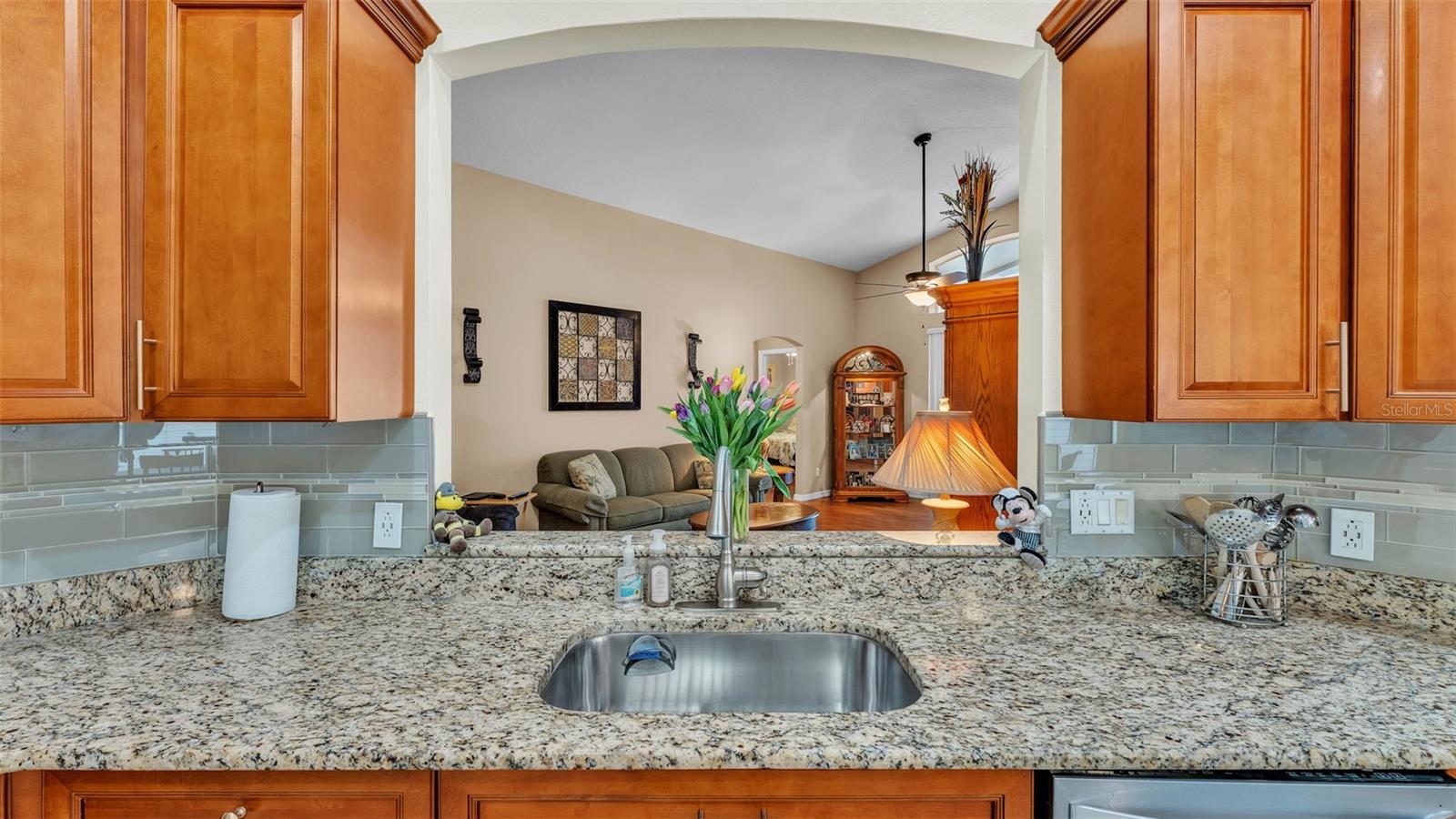 Image 10 of 40 For 506 Henley Circle