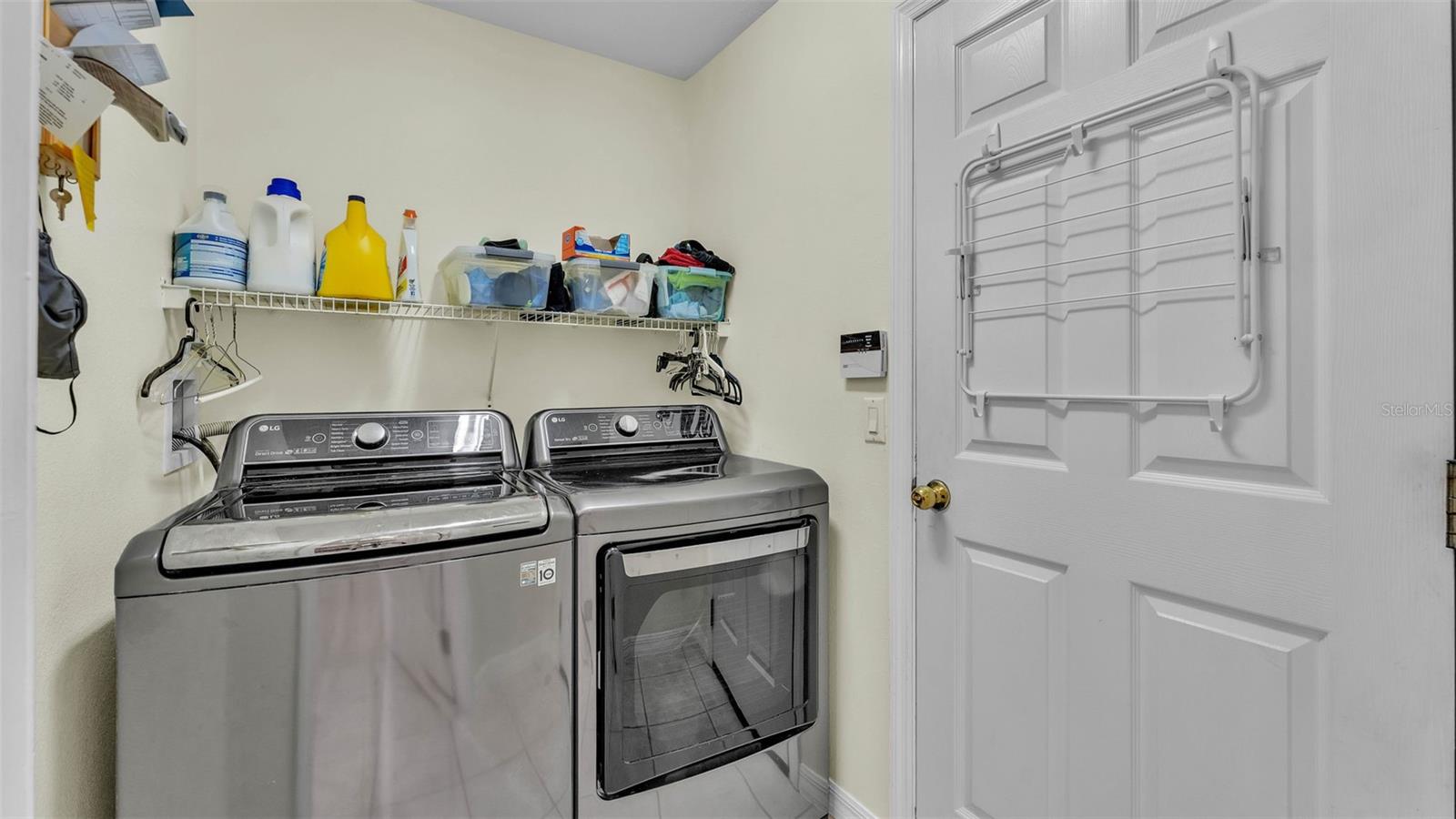 Image 12 of 40 For 506 Henley Circle