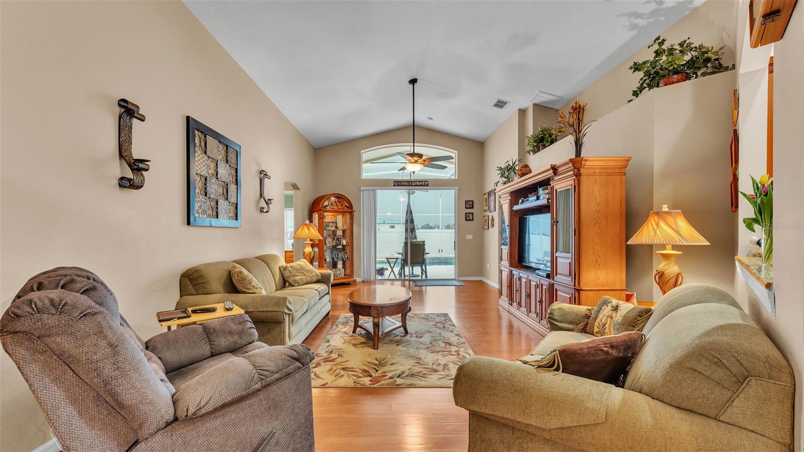 Image 15 of 40 For 506 Henley Circle