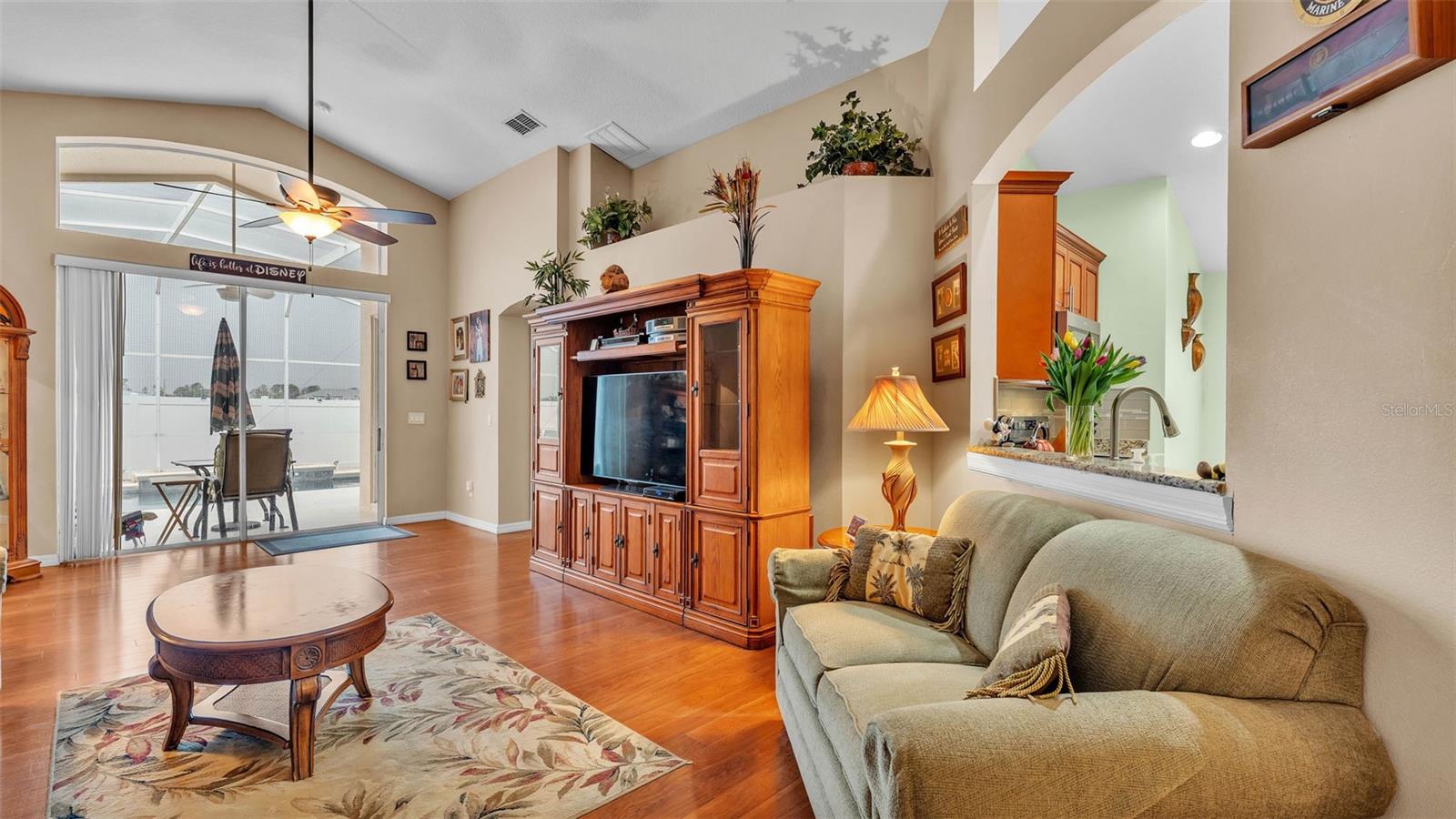 Image 16 of 40 For 506 Henley Circle